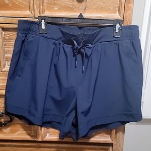 Calia By Carrie mid rise short. NWT